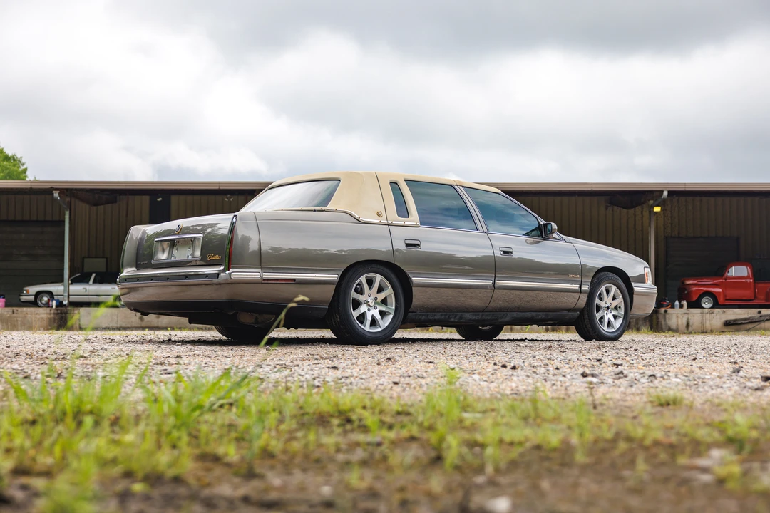 1998 Cadillac DeVille 7th Gen - Image 7 of 31