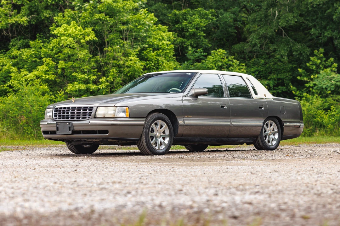 1998 Cadillac DeVille 7th Gen - Image 3 of 31