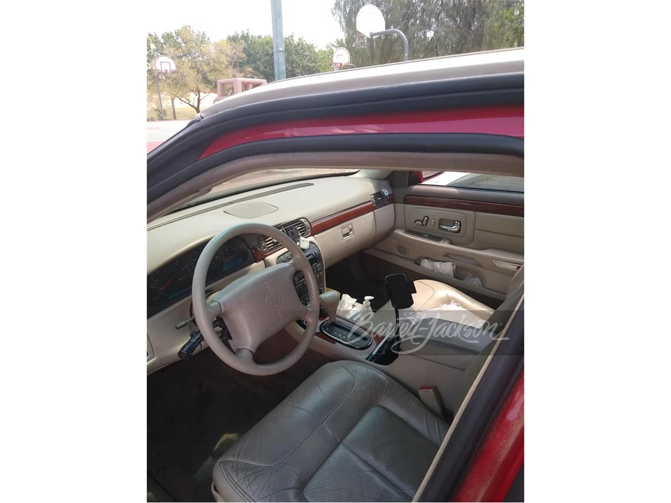 1998 Cadillac DeVille 7th Gen - Image 4 of 5