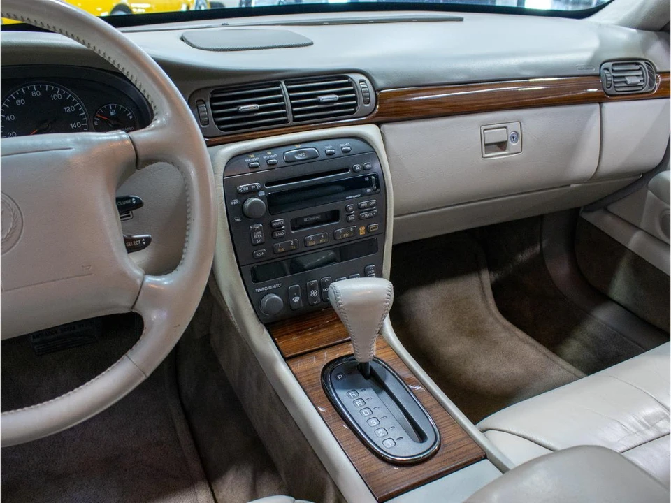 1998 Cadillac DeVille 7th Gen - Image 30 of 31