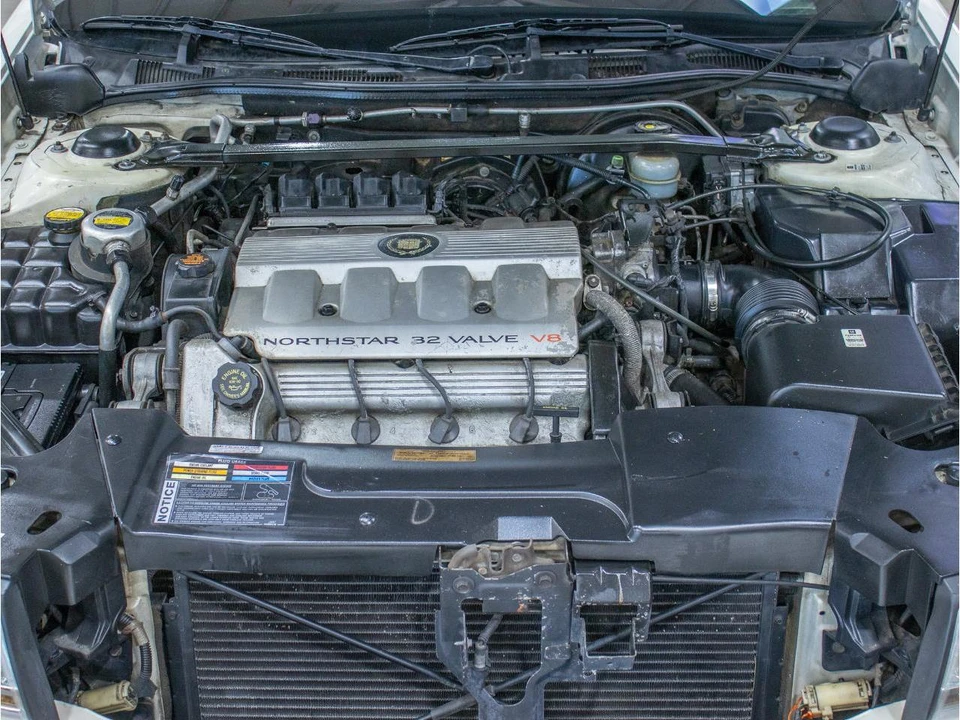 1998 Cadillac DeVille 7th Gen - Image 12 of 31