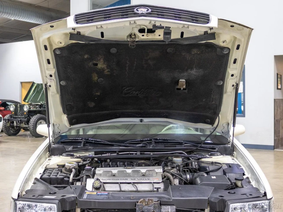 1998 Cadillac DeVille 7th Gen - Image 11 of 21