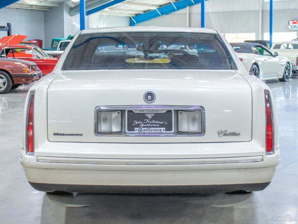 1998 Cadillac DeVille 7th Gen - Image 6 of 24