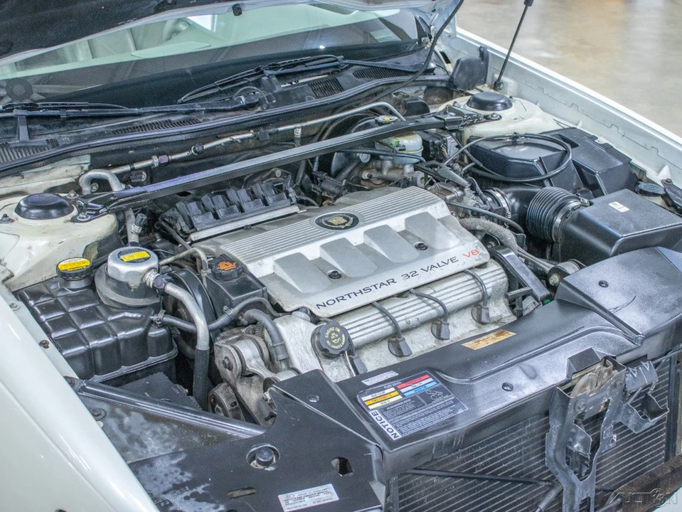 1998 Cadillac DeVille 8th Gen - Image 12 of 21