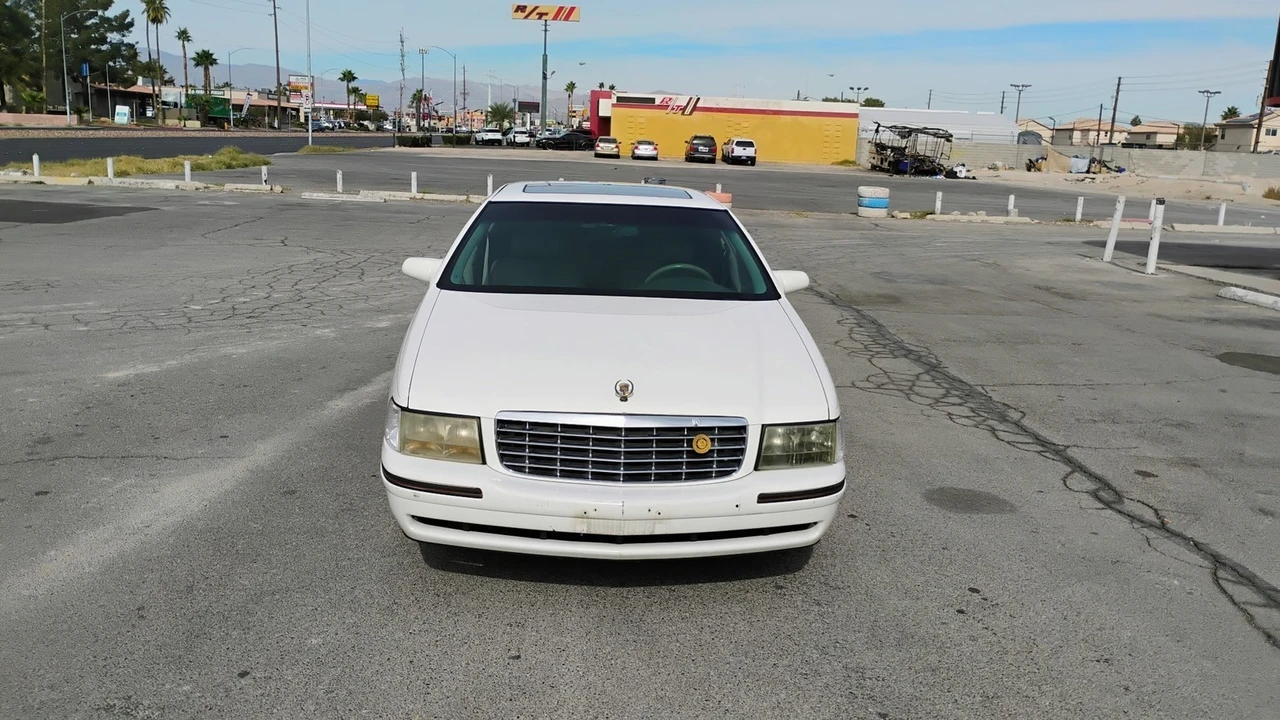 1998 Cadillac DeVille 8th Gen - Image 7 of 9