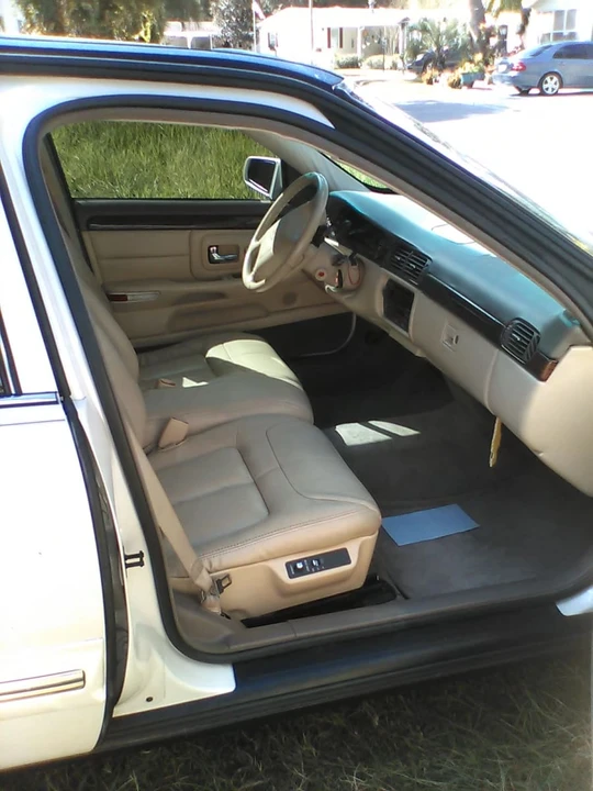 1998 Cadillac DeVille 7th Gen - Image 4 of 4