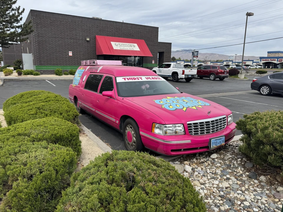 1998 Cadillac DeVille 7th Gen - Image 2 of 31