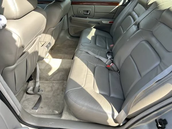 1998 Cadillac DeVille 8th Gen - Image 16 of 19