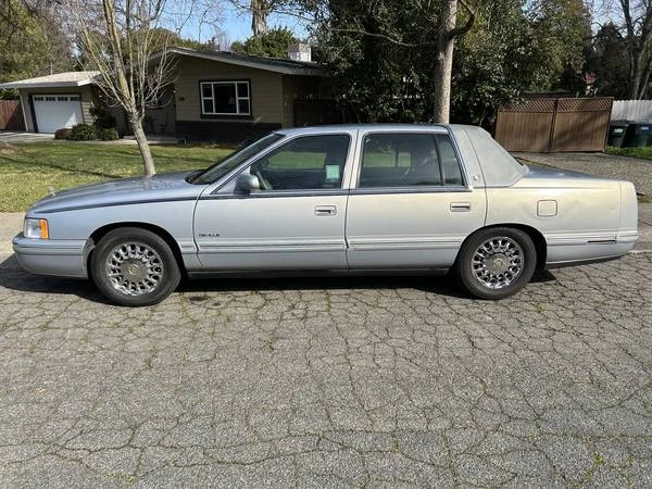 1998 Cadillac DeVille 8th Gen - Image 2 of 19