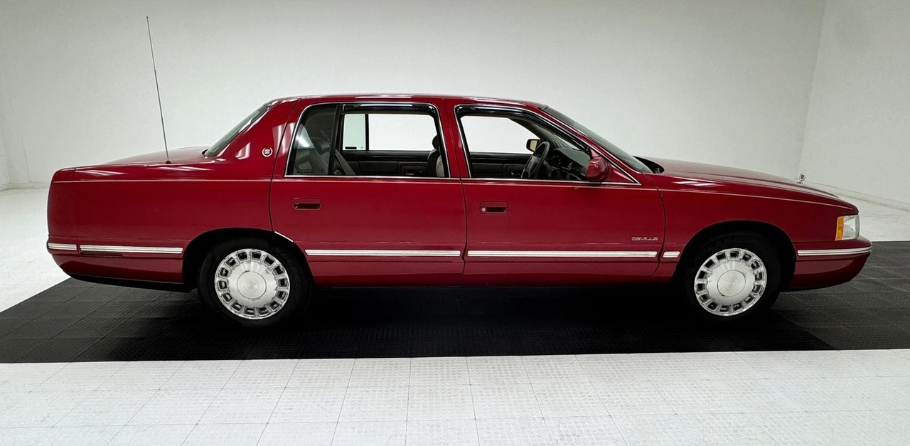 1998 Cadillac DeVille 7th Gen - Image 6 of 31