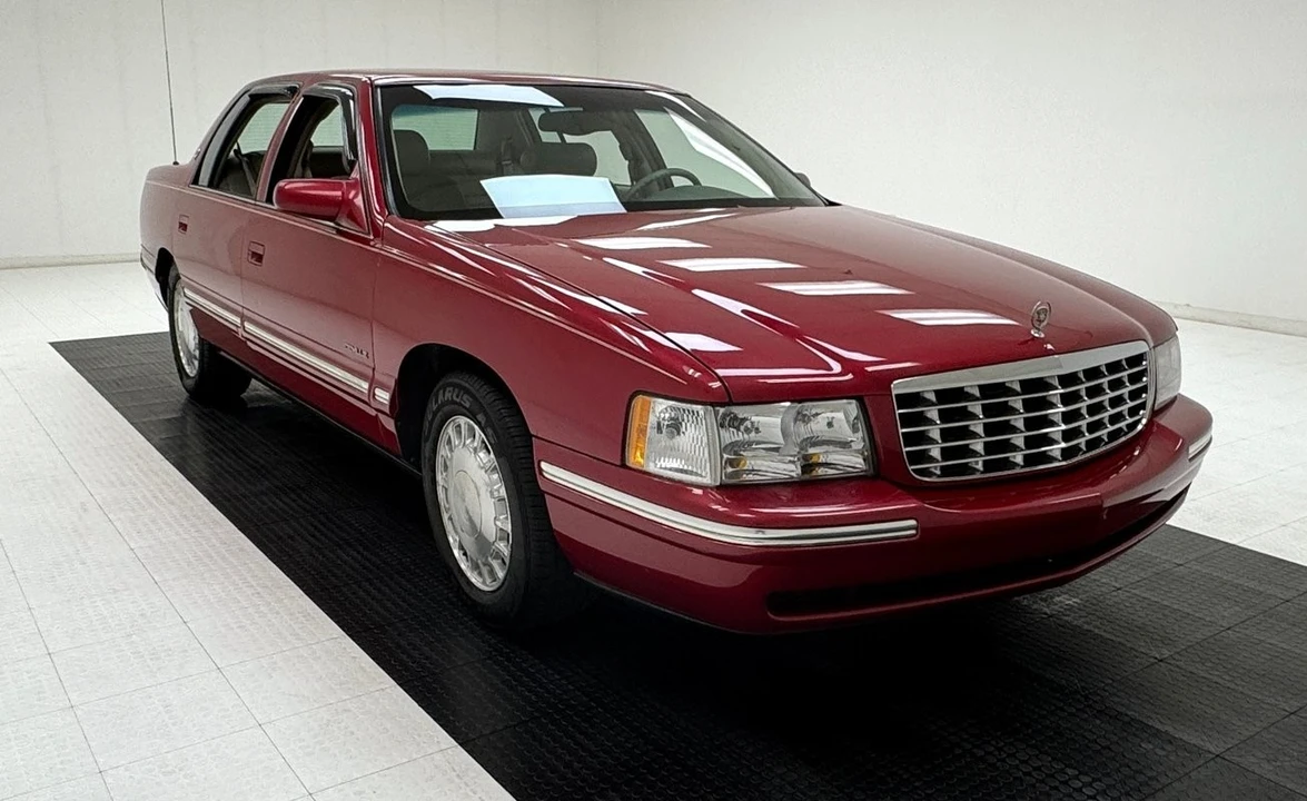 1998 Cadillac DeVille 7th Gen - Image 7 of 31