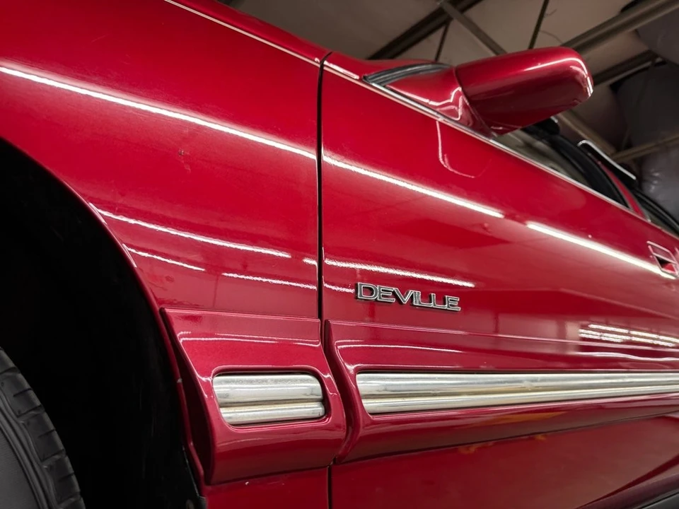 1998 Cadillac DeVille 7th Gen - Image 28 of 31