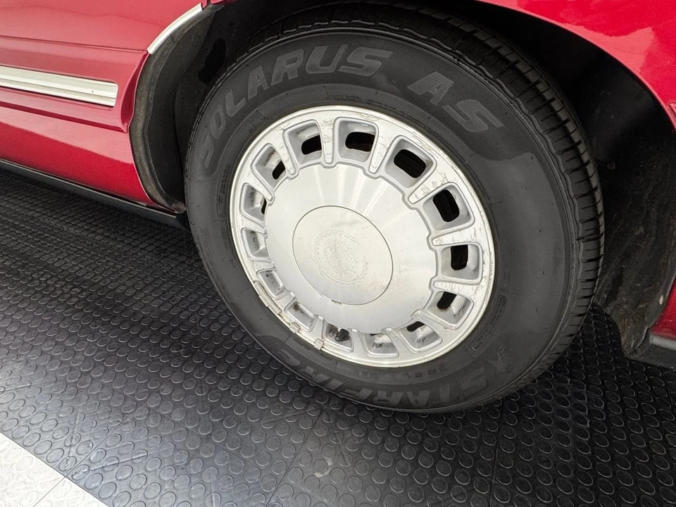 1998 Cadillac DeVille 7th Gen - Image 20 of 31