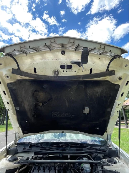 1998 Cadillac DeVille 7th Gen - Image 13 of 15