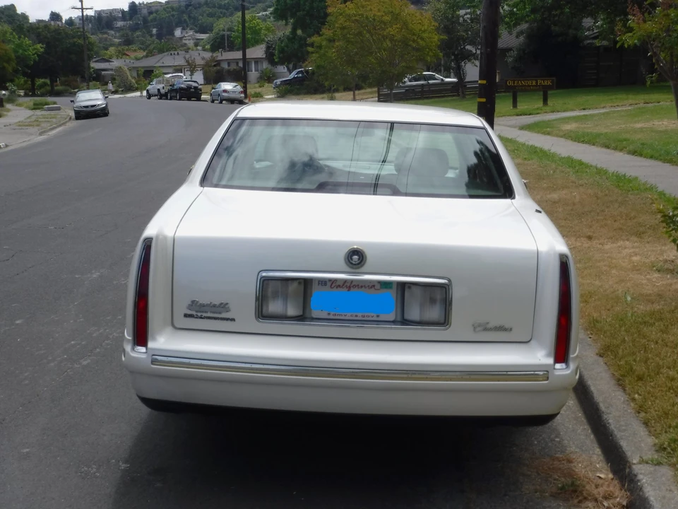 1998 Cadillac DeVille 7th Gen - Image 7 of 31