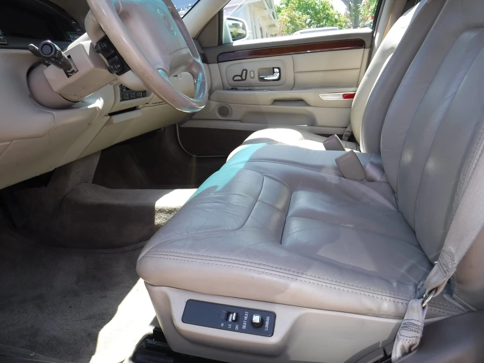 1998 Cadillac DeVille 7th Gen - Image 22 of 31
