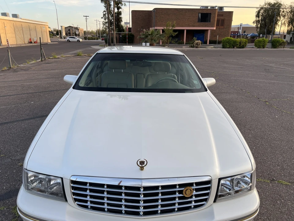 1998 Cadillac DeVille 7th Gen - Image 19 of 31