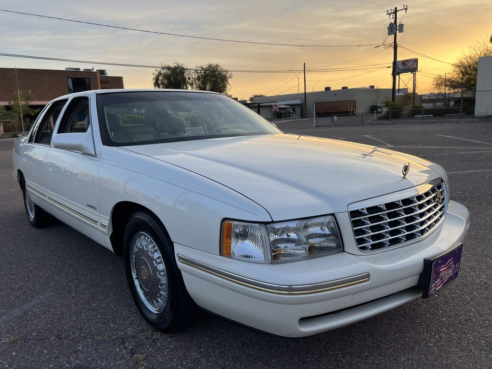 1998 Cadillac DeVille 7th Gen - Image 7 of 31