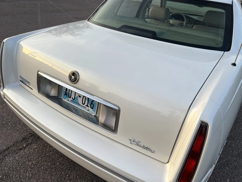 1998 Cadillac DeVille 7th Gen - Image 28 of 31