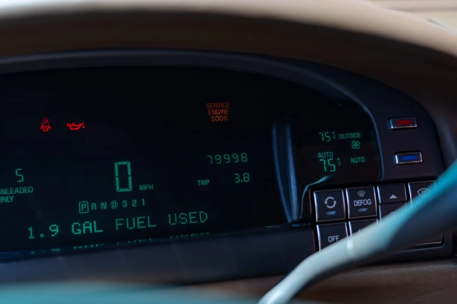 1998 Cadillac DeVille 7th Gen - Image 11 of 14