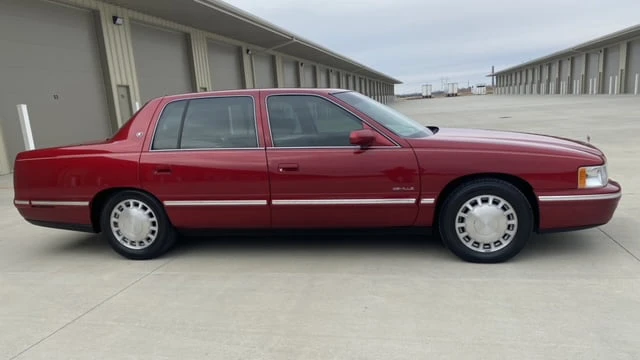 1998 Cadillac DeVille 7th Gen - Image 2 of 8