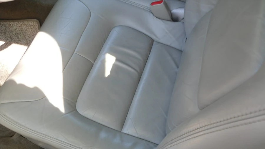 1998 Cadillac DeVille 7th Gen - Image 8 of 12