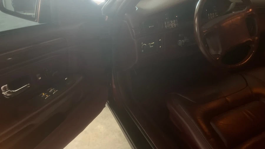 1998 Cadillac DeVille 7th Gen - Image 8 of 15