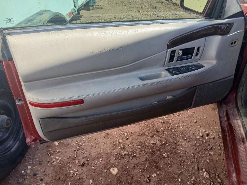 1998 Cadillac Eldorado 12th Gen - Image 9 of 10