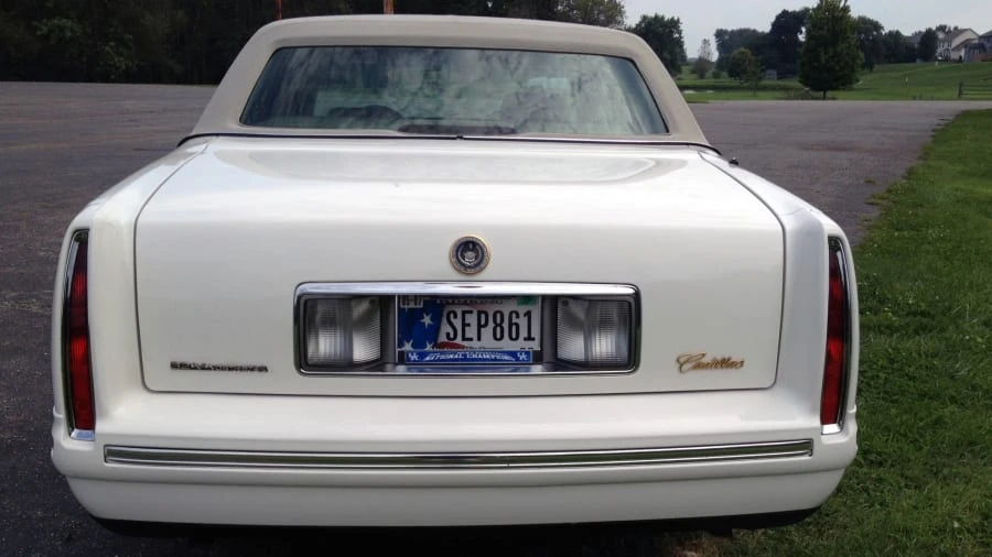 1998 Cadillac Fleetwood - Image 2 of 9