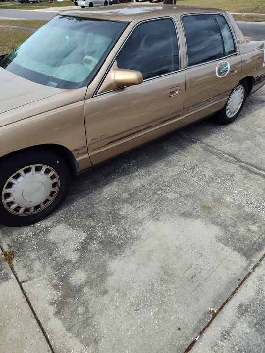 1998 Cadillac DeVille 7th Gen - Image 11 of 14