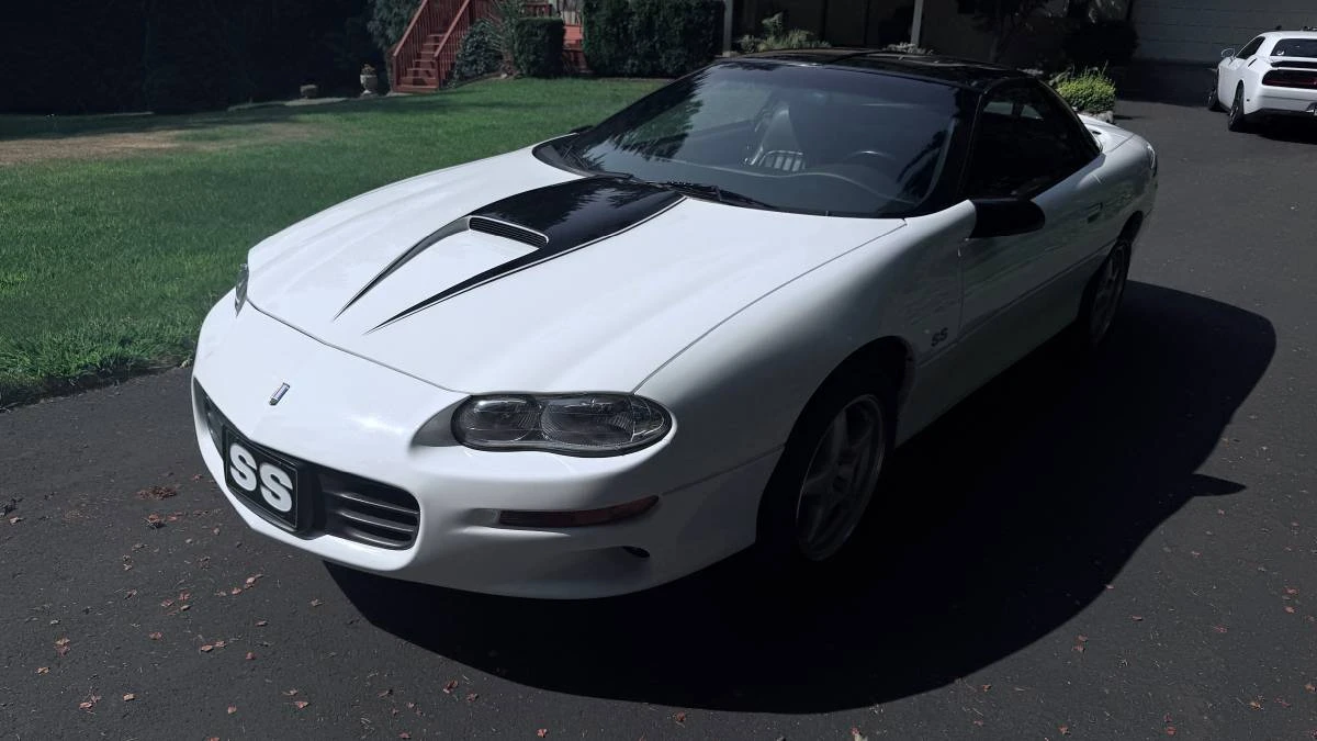 1998 Chevrolet Camaro SS 4th Gen - Image 17 of 17