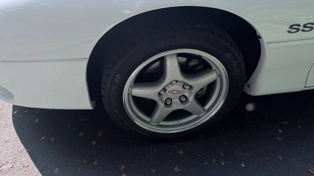 1998 Chevrolet Camaro SS 4th Gen - Image 9 of 17