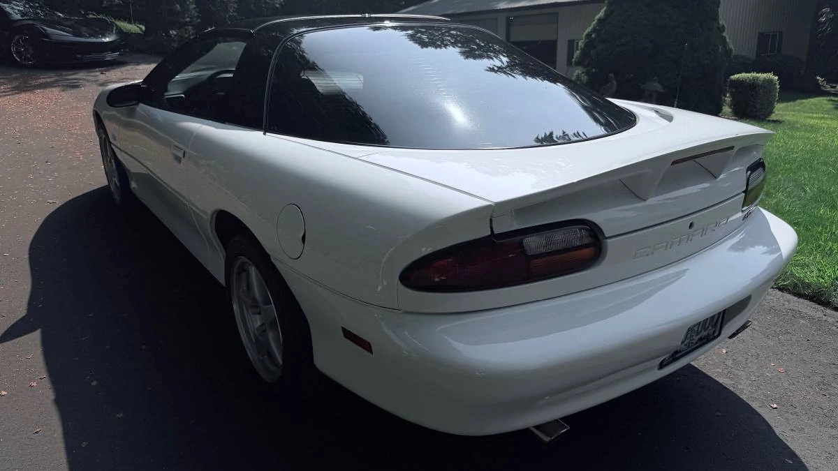 1998 Chevrolet Camaro SS 4th Gen - Image 7 of 17