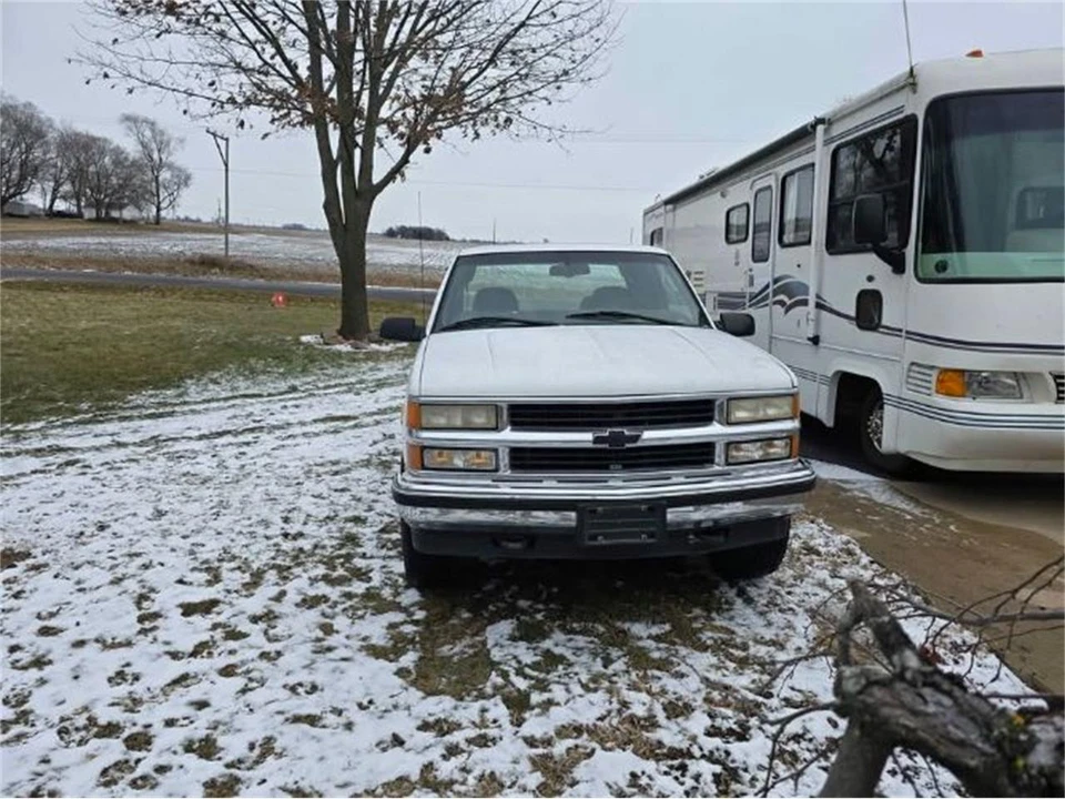 1998 Chevrolet C/K 4th Gen - Image 2 of 4