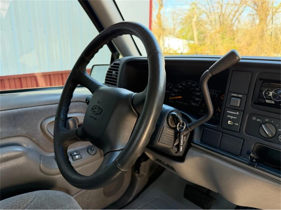 1998 Chevrolet C/K 4th Gen - Image 17 of 31