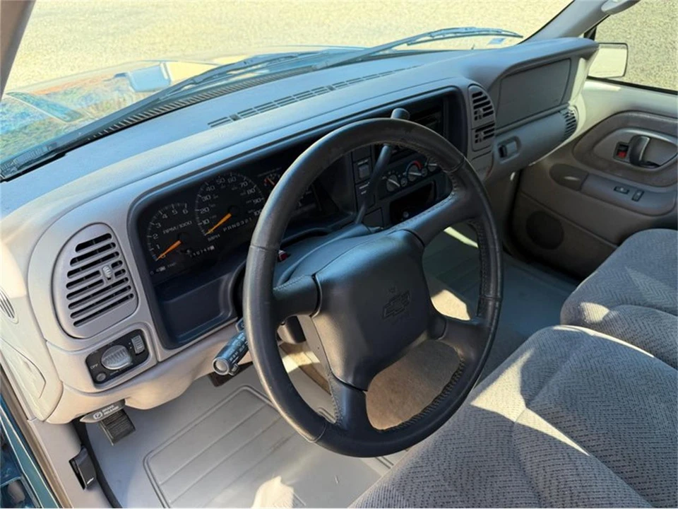 1998 Chevrolet C/K 4th Gen - Image 6 of 31