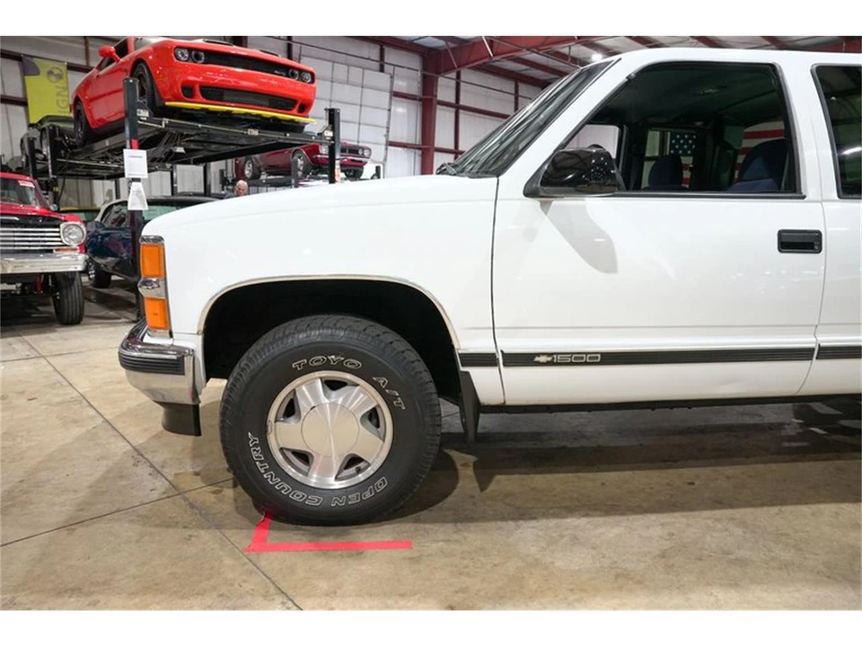 1998 Chevrolet C/K 4th Gen - Image 3 of 31