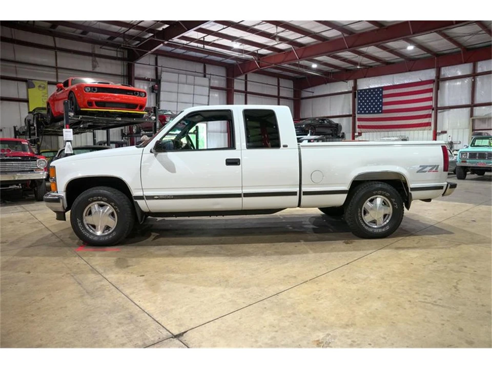 1998 Chevrolet C/K 4th Gen - Image 4 of 31