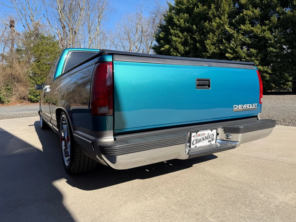 1998 Chevrolet - Image 8 of 31
