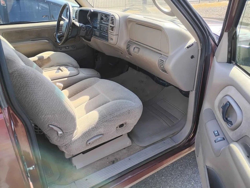 1998 Chevrolet C/K 4th Gen - Image 4 of 9