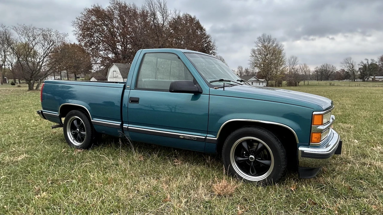 1998 Chevrolet C/K 4th Gen - Image 5 of 7