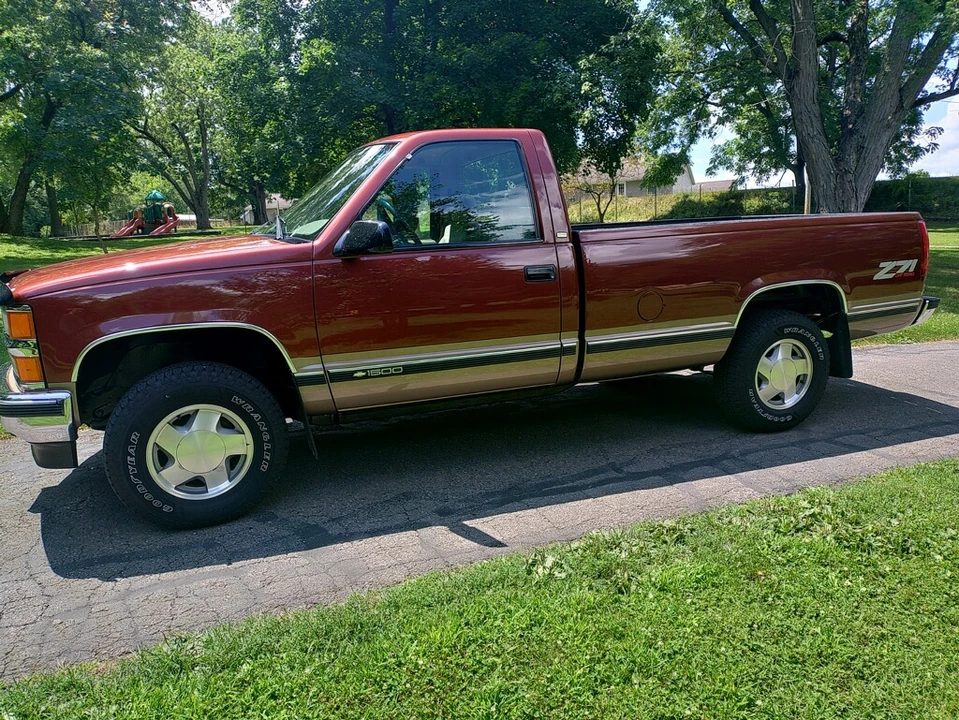 1998 Chevrolet C/K 4th Gen - Image 2 of 31