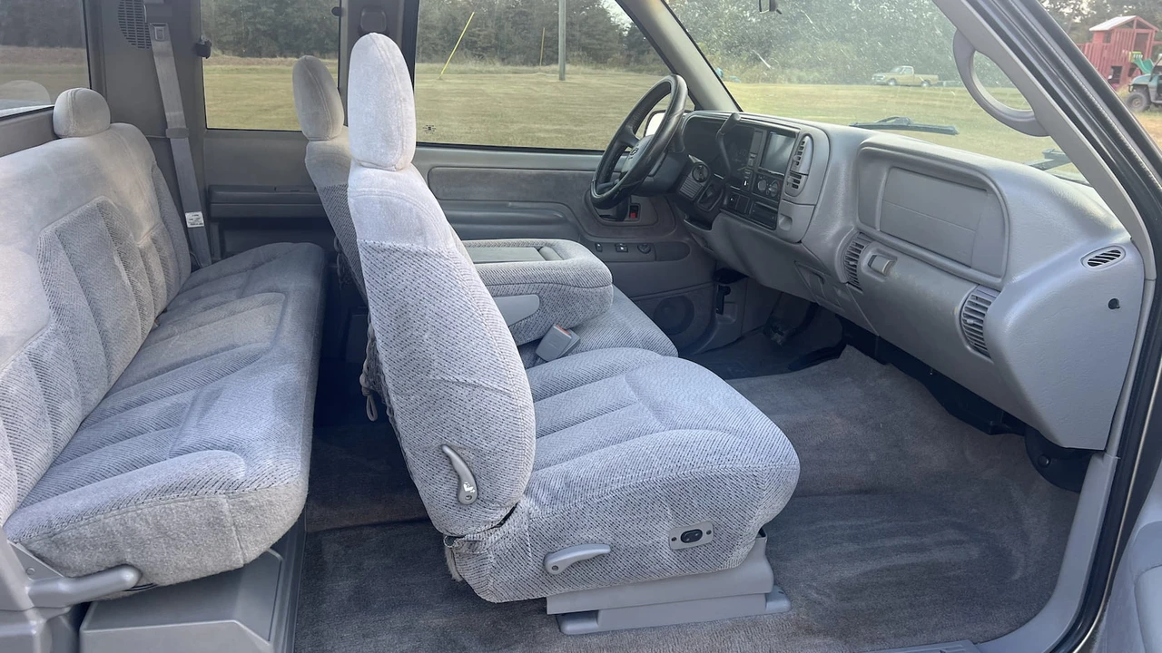 1998 Chevrolet C/K 4th Gen - Image 5 of 9