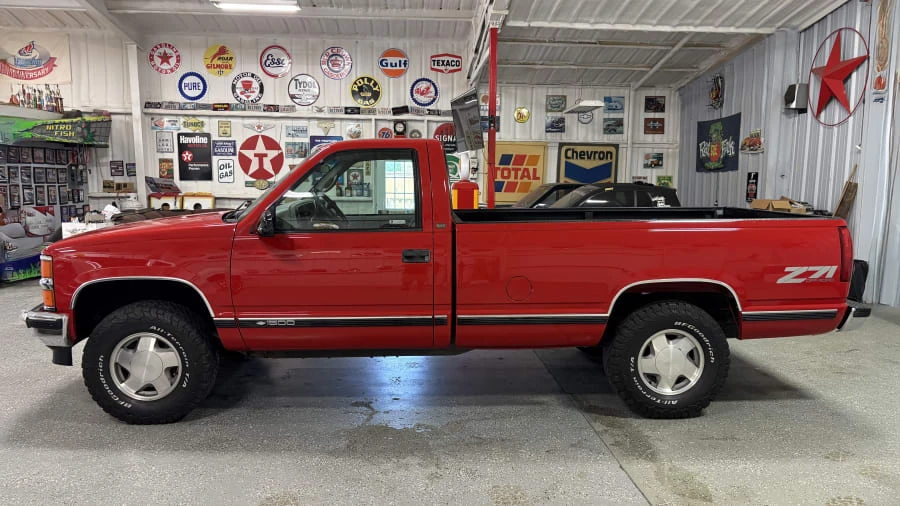 1998 Chevrolet C/K 4th Gen - Image 2 of 17