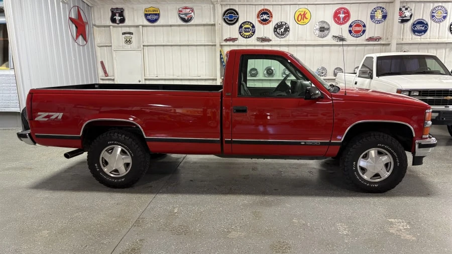 1998 Chevrolet C/K 4th Gen - Image 6 of 17