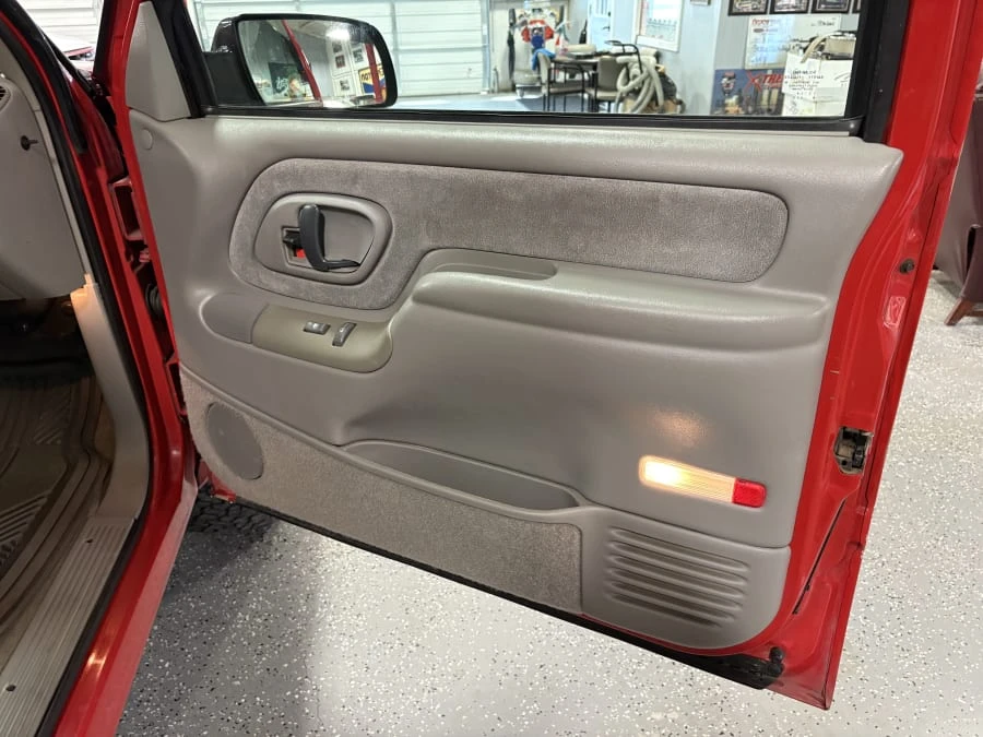1998 Chevrolet C/K 4th Gen - Image 14 of 17
