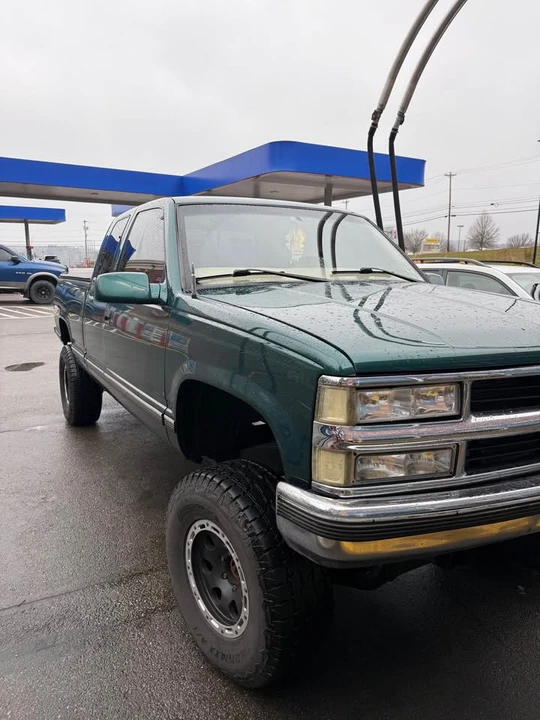 1998 Chevrolet C/K 4th Gen - Image 2 of 7