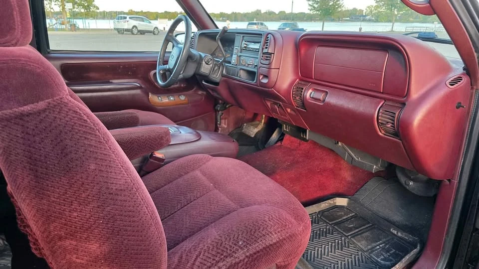 1998 Chevrolet C/K 4th Gen - Image 5 of 11