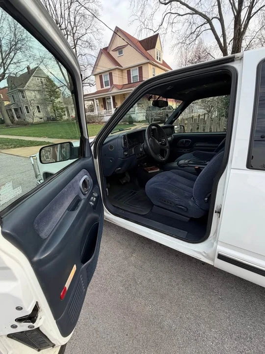 1998 Chevrolet C/K 4th Gen - Image 8 of 13