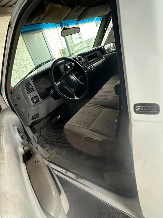 1998 Chevrolet Silverado 1st Gen - Image 2 of 5